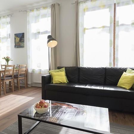 Studio Apartment Niemetzstr 51 Берлін Екстер'єр фото