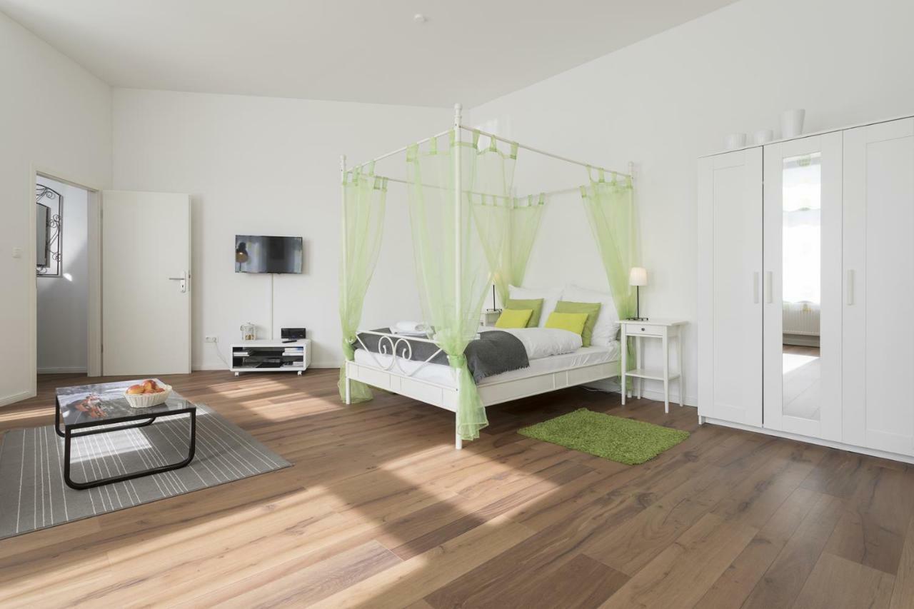 Studio Apartment Niemetzstr 51 Берлін Екстер'єр фото